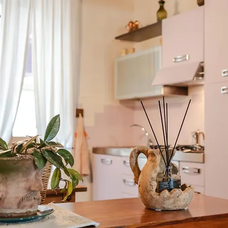 La Casa Degli Esposti Ad アパート *